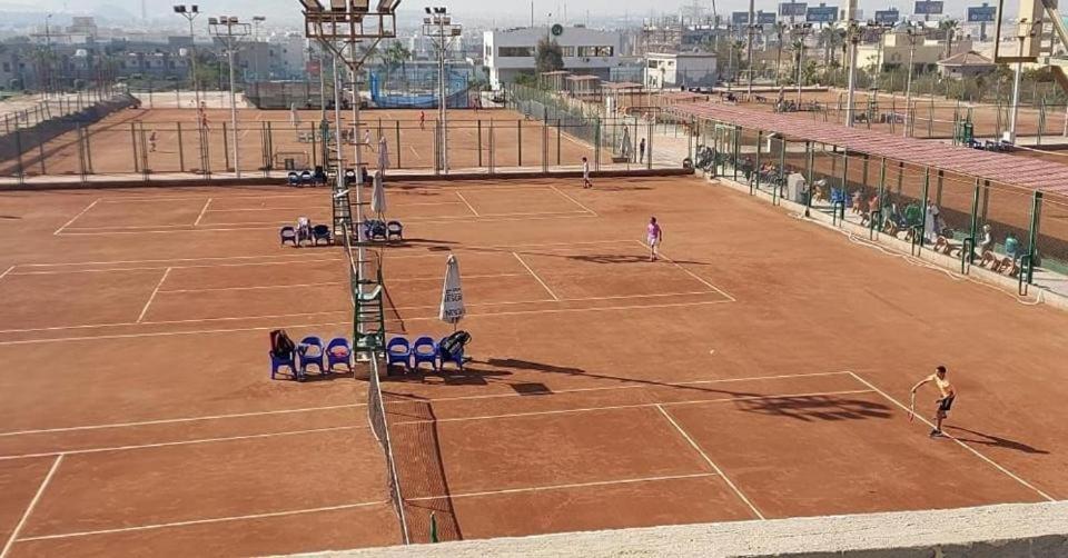 ホテル Grand Plaza Sheikh Zayed Kafr Abū 'umaydah エクステリア 写真