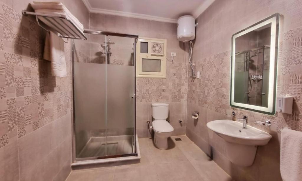ホテル Grand Plaza Sheikh Zayed Kafr Abū 'umaydah エクステリア 写真